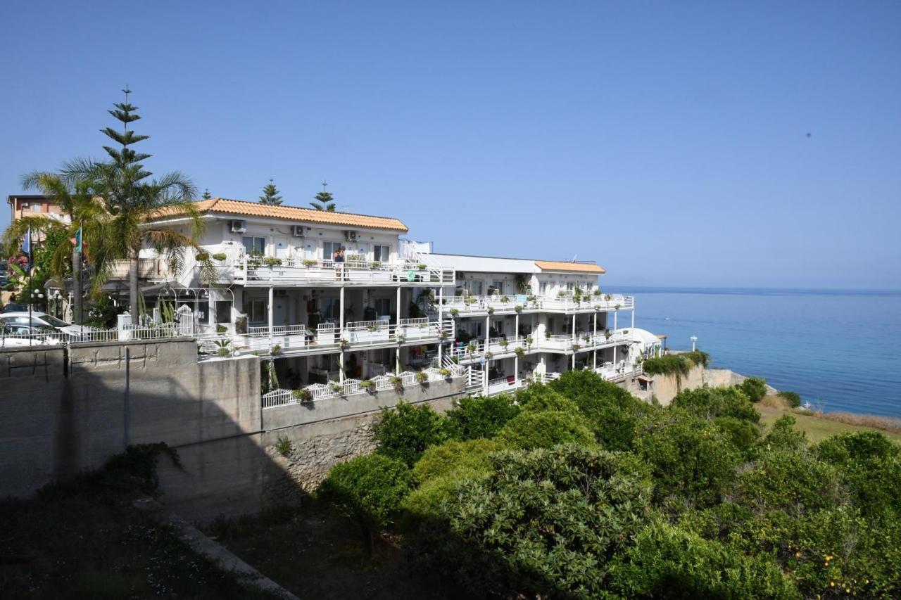 Vale-Mare-Tropea Hotel Ngoại thất bức ảnh