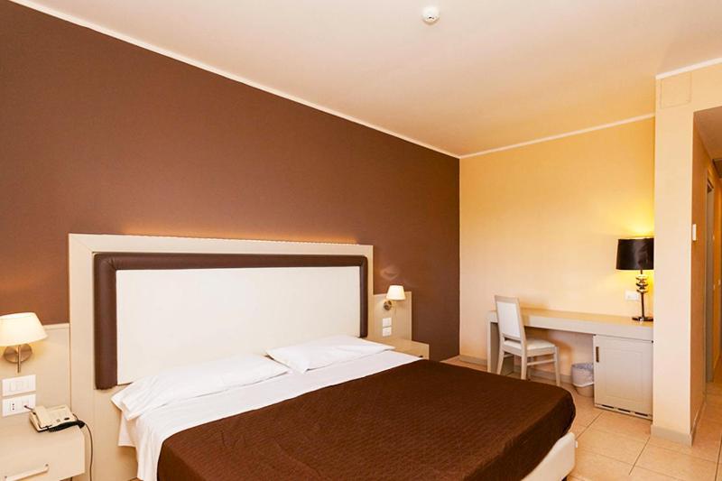 Vale-Mare-Tropea Hotel Ngoại thất bức ảnh