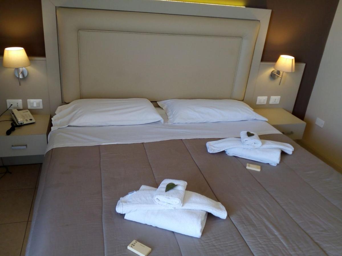Vale-Mare-Tropea Hotel Ngoại thất bức ảnh